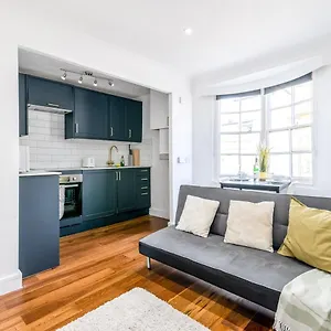 https://modern-one-bedroom-apartments-in-brighton.brighton-hotels-england.com