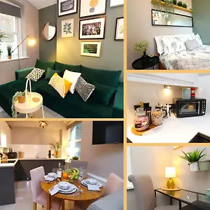 https://stylish-central-1-bedroom-flat-6-mins-walk-from-train-station.brighton-hotels-england.com